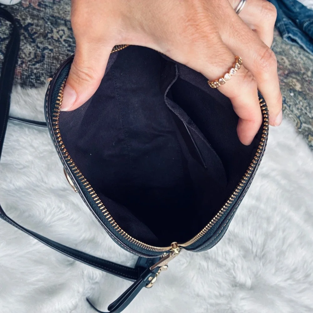 Coach Ivie F37863 Pebbled Leather Camera Crossbody Purse Black Gold Logo Bag